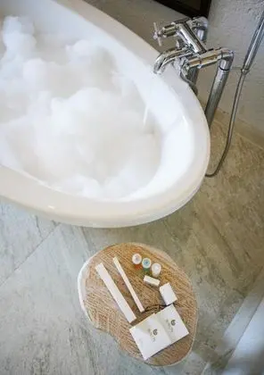 Suite, Havuz Manzaralı