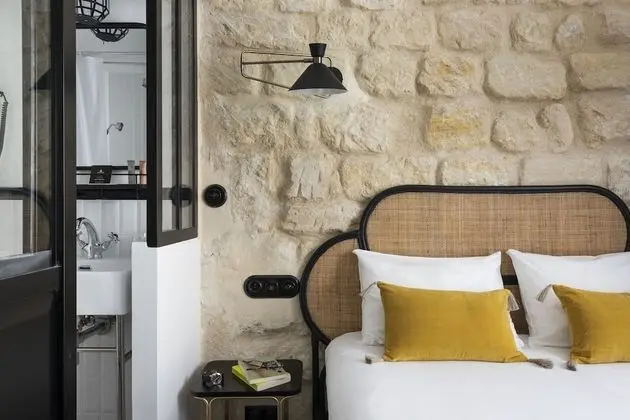Comfort Tek Büyük Yataklı Oda, Avlu Manzaralı