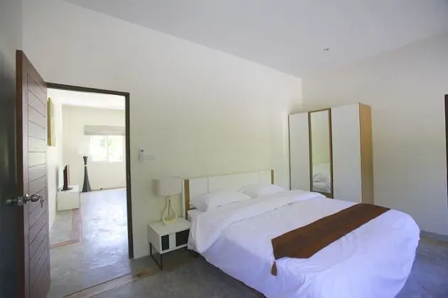 5 Bedrooms Pool Villa
