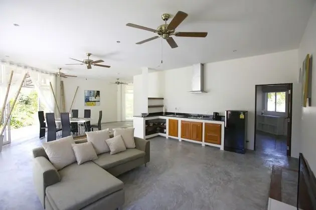5 Bedrooms Pool Villa