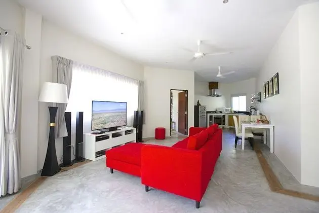 5 Bedrooms Pool Villa