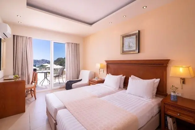 Poolfront Double Room with Sea View