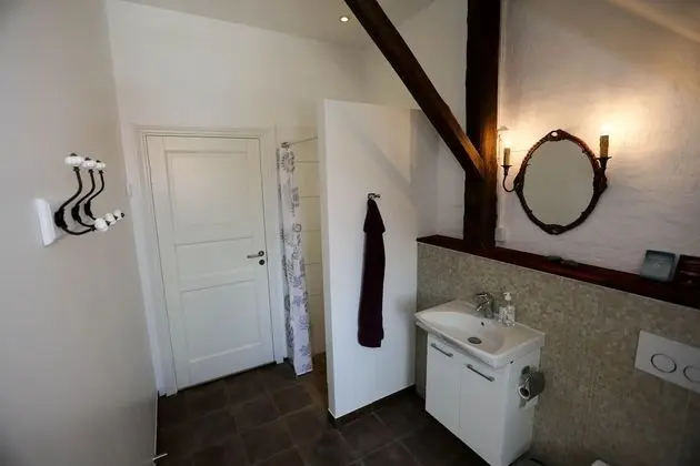Comfort Tek Büyük Yataklı Oda, Ortak Banyo