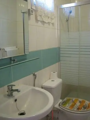 Comfort Üç Kişilik Oda, Birden Çok Yatak, Havuz Manzaralı