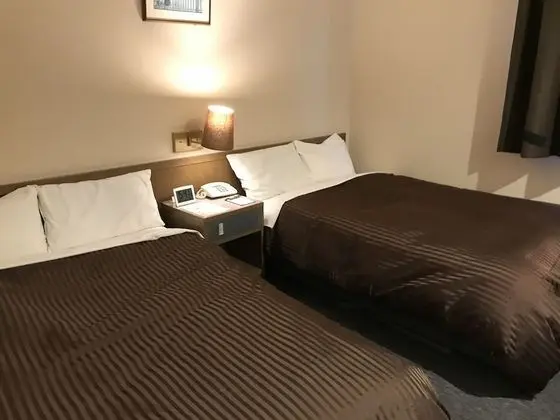 İki Ayrı Yataklı Oda, Sigara İçilmez