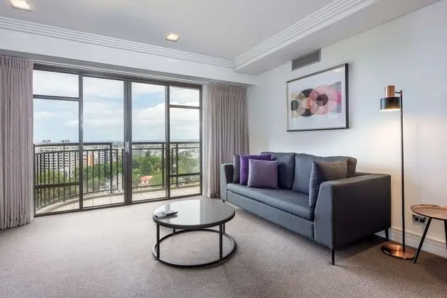 1 Bedroom Park Suite