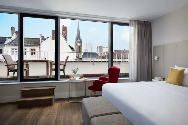 Deluxe Oda, Balkon
