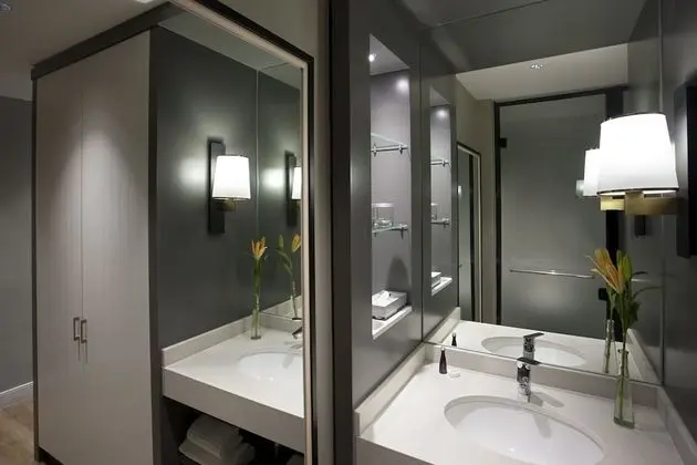 AVANI Room
