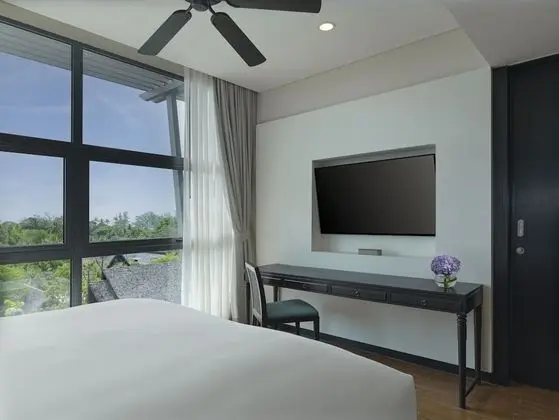One Bedroom Suite