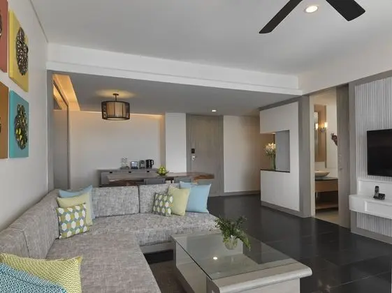 One Bedroom Suite