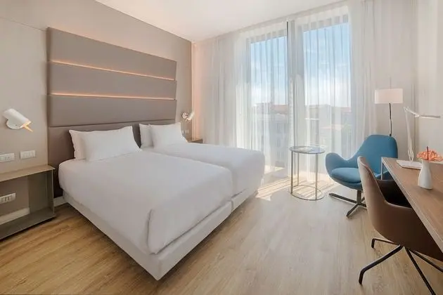 Superior Oda, Kanal Manzaralı
