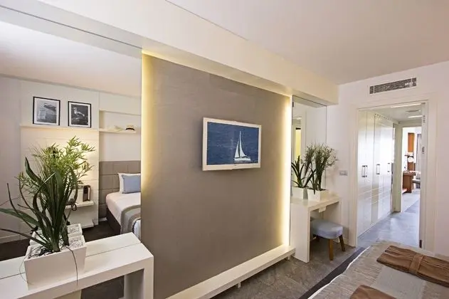 Sea View King Suite