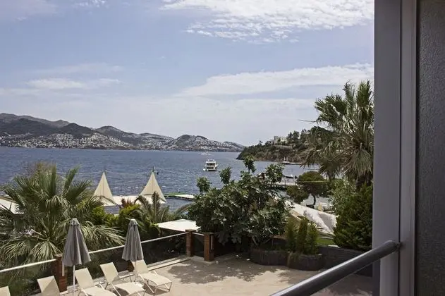 Sea View King Suite