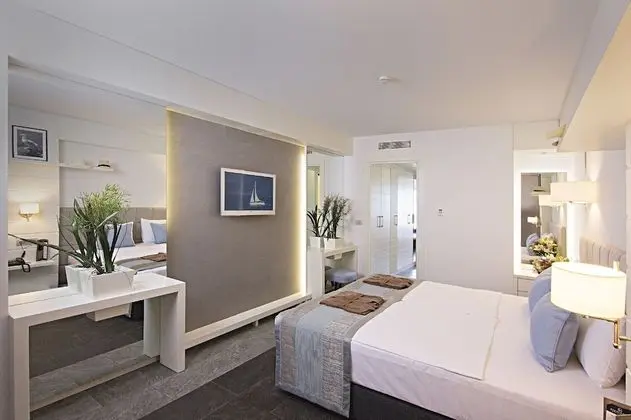 Sea View King Suite
