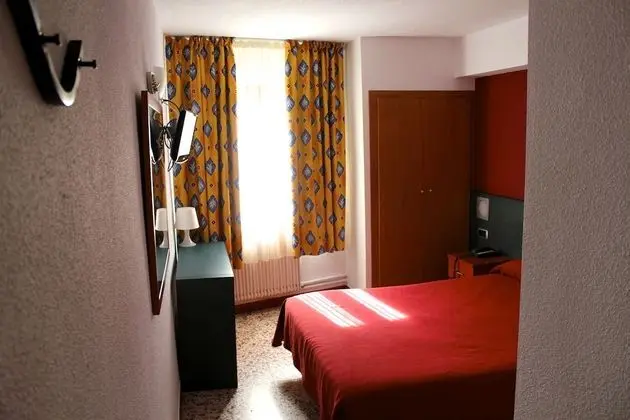 Standard Tek Büyük veya İki Ayrı Yataklı Oda