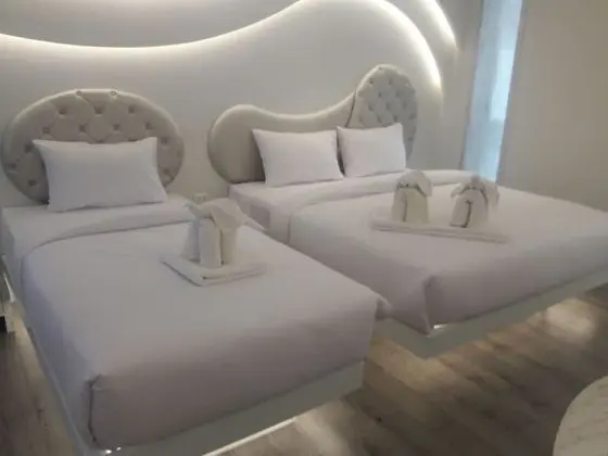 Deluxe Üç Kişilik Oda