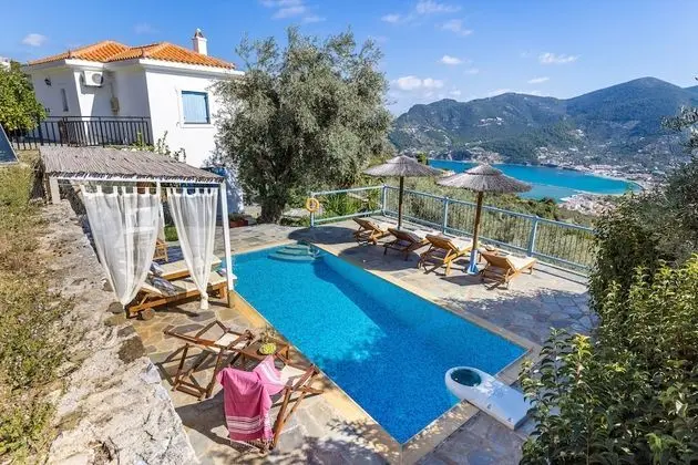 Villa, 3 Yatak Odası, Sigara İçilebilir, Şömine