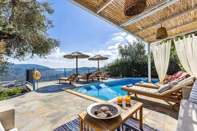 Villa, 3 Yatak Odası, Sigara İçilebilir, Şömine