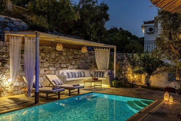 Villa, 3 Yatak Odası, Sigara İçilebilir, Şömine
