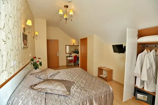 Çift Kişilik, Şehir Manzaralı