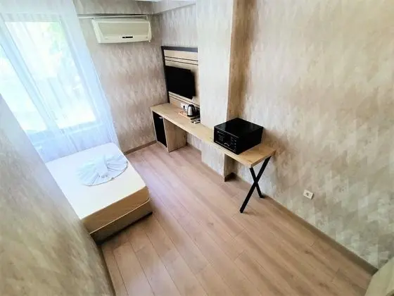 Standard Tek Büyük Yataklı Oda