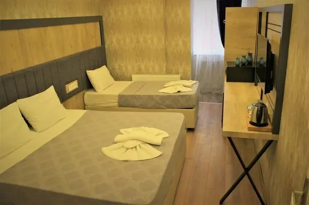 Aile Odası, Şehir Manzaralı