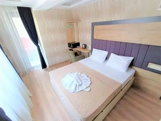 Standart Oda, Şehir Manzaralı