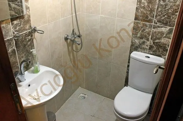 Çift Kişilik, Şehir Manzaralı, 1. Kat