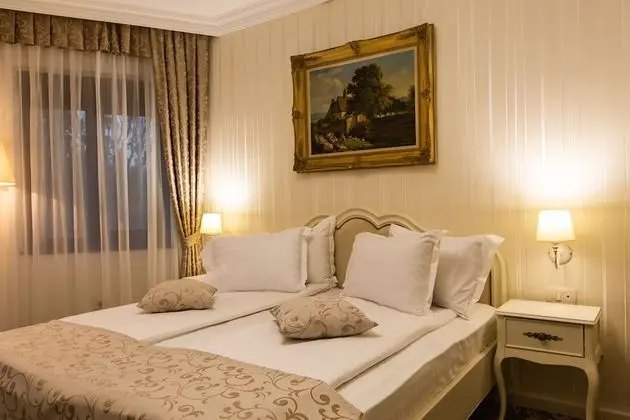 Deluxe Tek Büyük Yataklı Oda, Balkon, Şehir Manzaralı (4*)