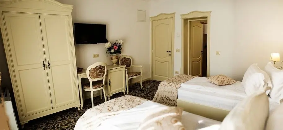 İki Ayrı Yataklı Oda, Balkon, Şehir Manzaralı (4*)