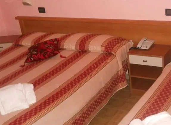 Üçlü Standard