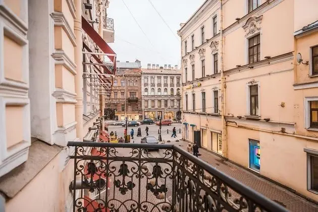 Standard Tek Büyük Yataklı Oda, Balkon (with Sofa)