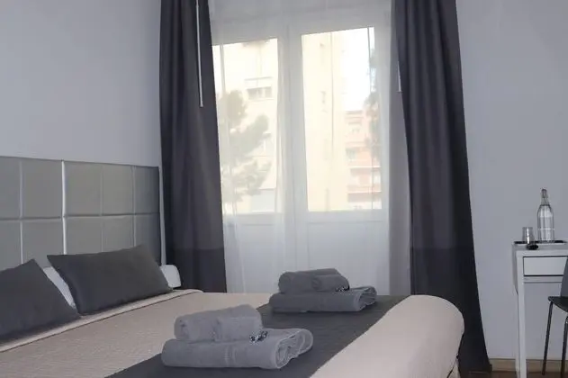 Comfort Tek Büyük Yataklı Oda