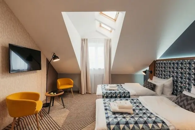 Comfort Tek Büyük veya İki Ayrı Yataklı Oda