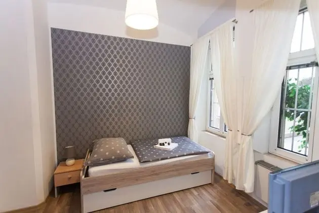 Tek Kişilik Oda, 1 Tek Kişilik Yatak