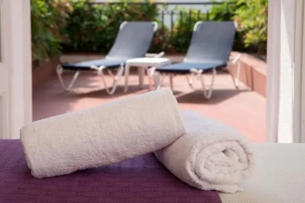 Tek Büyük Yataklı Oda, Teras