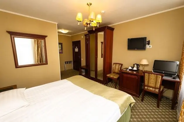 Comfort Tek Büyük veya İki Ayrı Yataklı Oda
