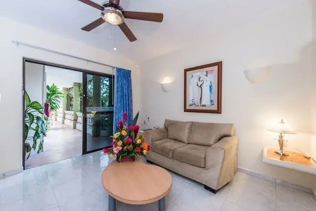 Jr Suite Pool/Garden View