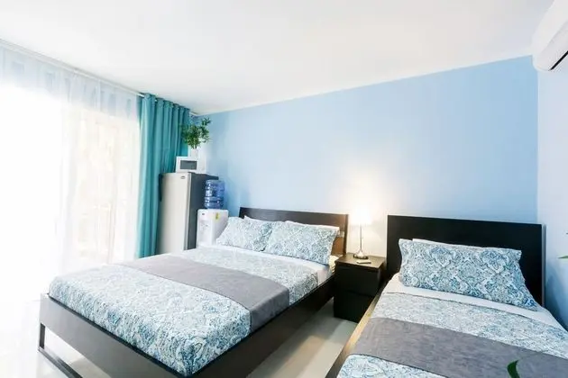 Stüdyo, Havuz Manzaralı, Havuz Kenarı