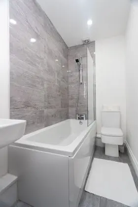 Luxury Apart Daire, Banyolu/Duşlu (2 Bed Luxury  Sleeps 5 )