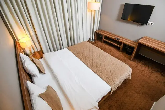 Standard Tek Büyük Yataklı Oda, Şehir Manzaralı