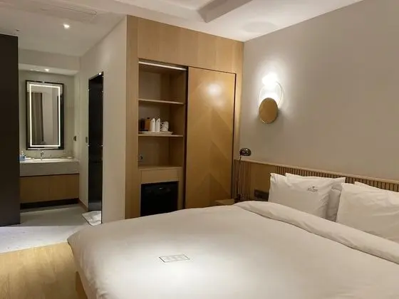 Premier Tek Büyük Yataklı Oda