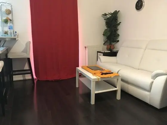 Basic Tek Büyük Yataklı Oda