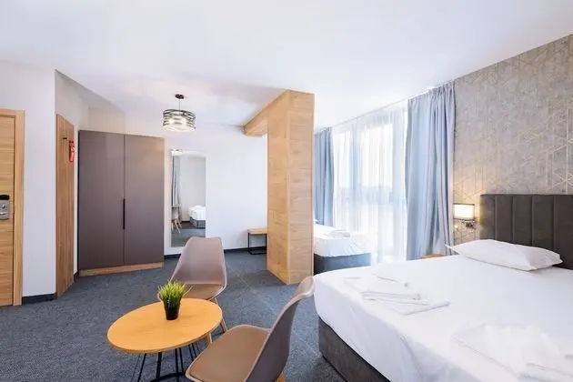 Deluxe Üç Kişilik Oda