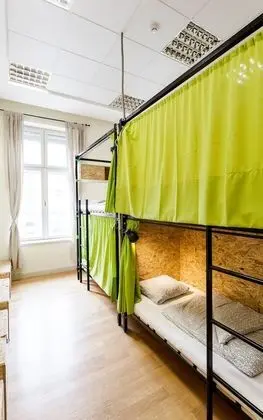 Bed in 8 Bed Mixed Dormitory Room