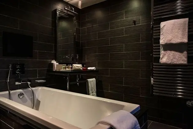 Classic Tek Büyük veya İki Ayrı Yataklı Oda