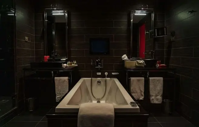 Superior Tek Büyük veya İki Ayrı Yataklı Oda