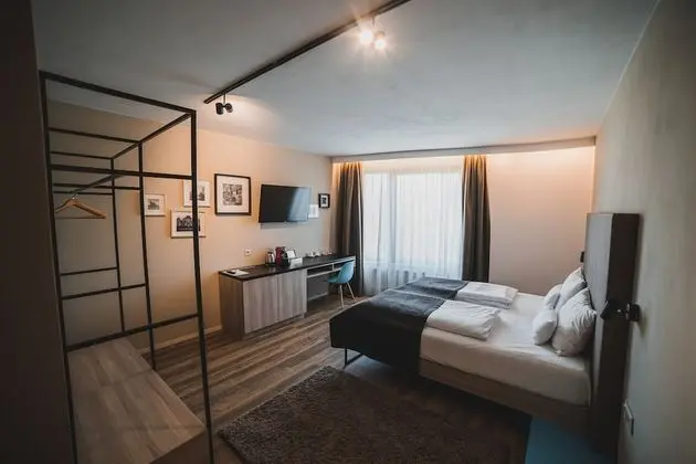 Superior Oda, Şehir Manzaralı