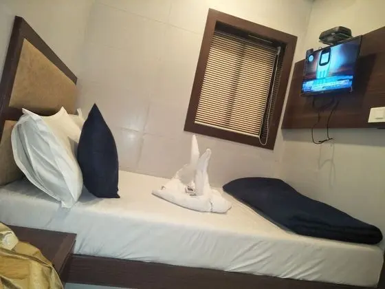 Deluxe Tek Büyük Yataklı Oda, Sigara İçilebilir