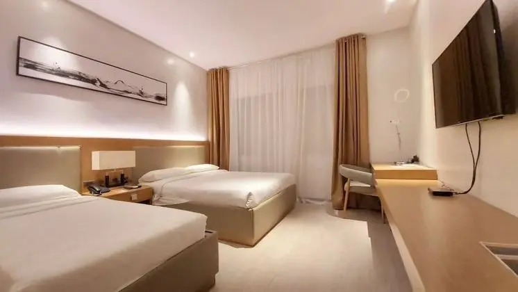 Deluxe Tek Büyük Yataklı Oda